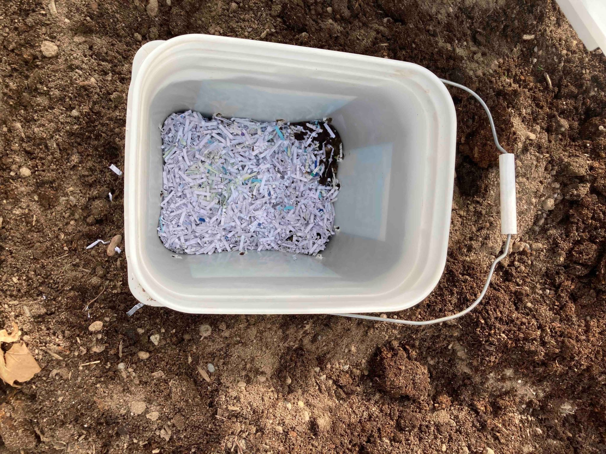 How to Make a Worm Compost Bin Happily Homegrown